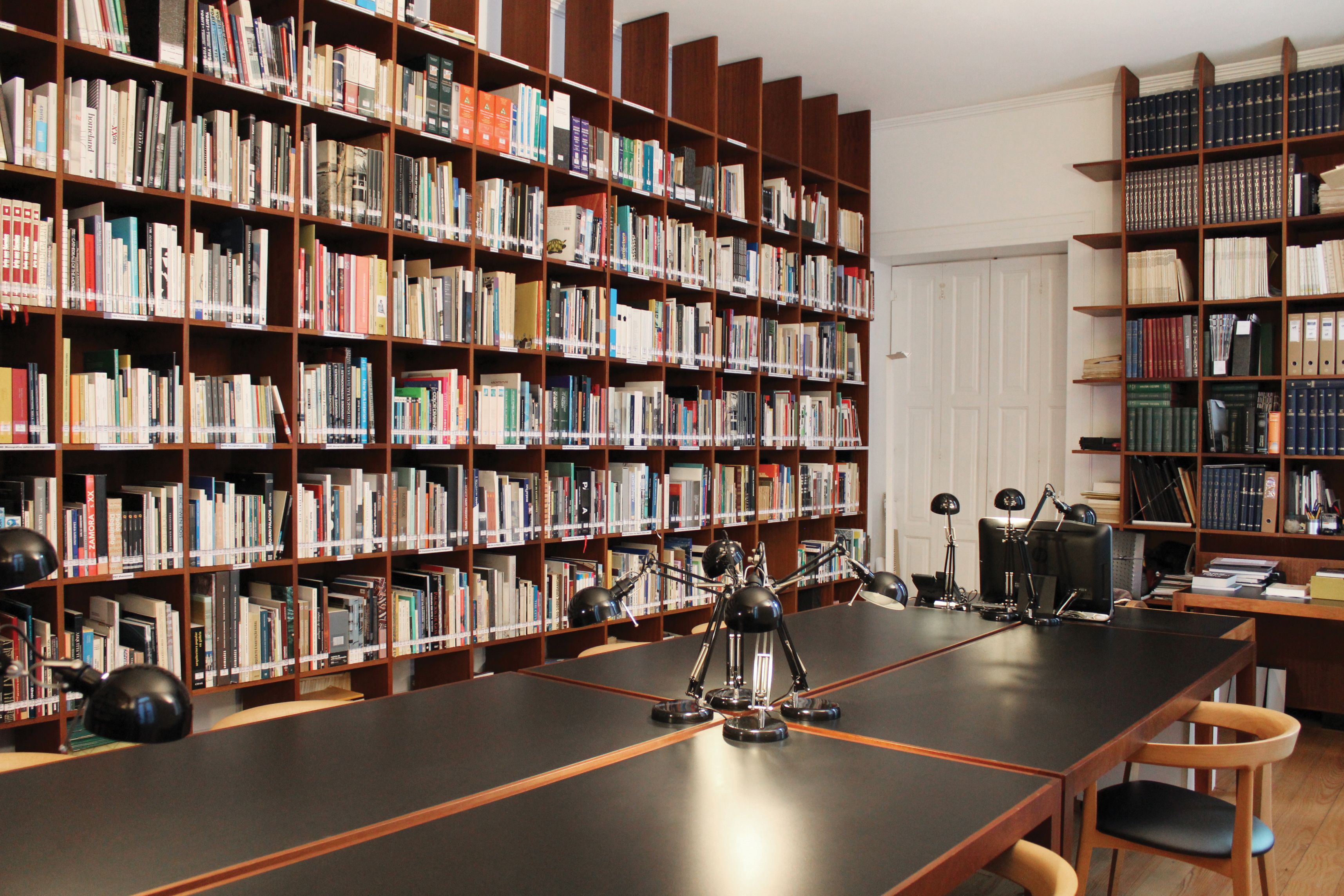 Sede SRN_biblioteca_fotografia de OA-SRN.jpg