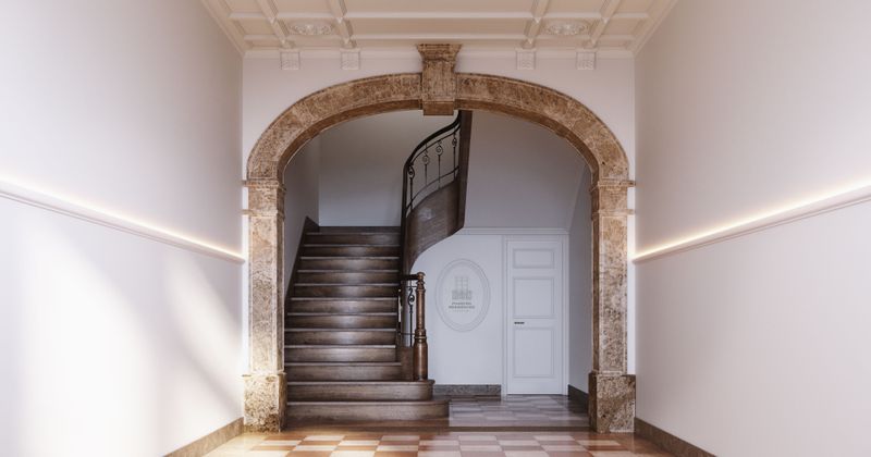 E01_Hall_50
